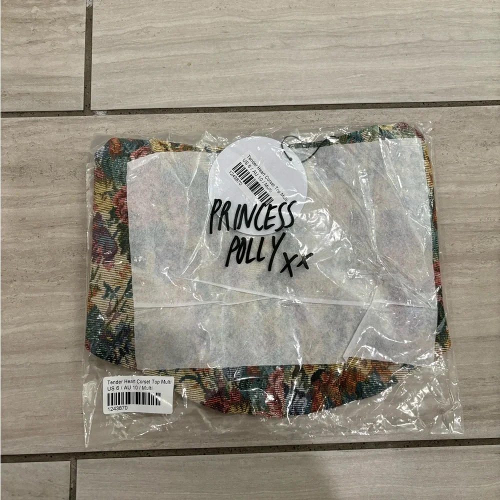 ❗️SOLD❗️Princess Polly Floral Corset Top - Picture 4 of 13